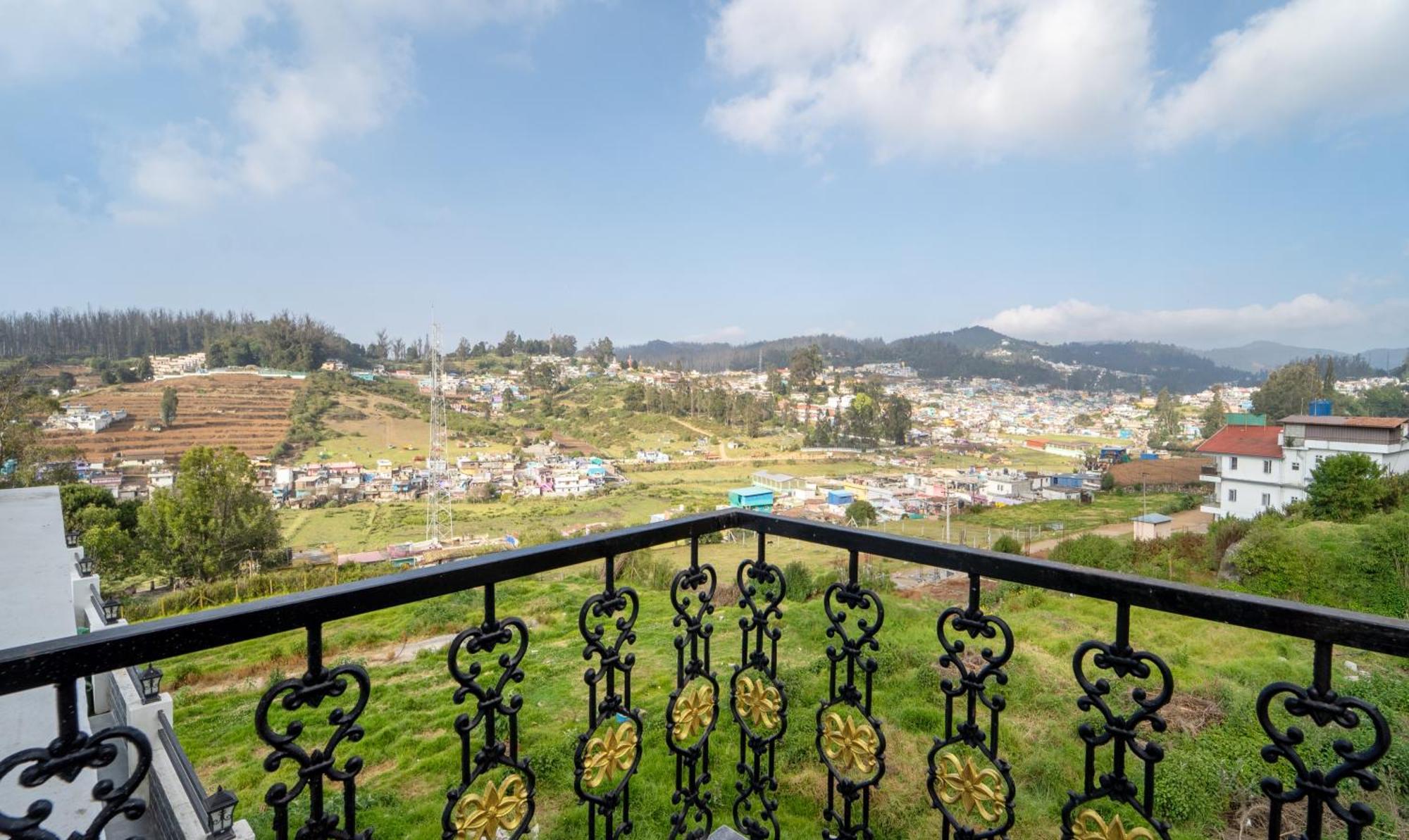 Treebo Skydale Premium Suites, 1500 Mtrs From Ooty Lake Экстерьер фото